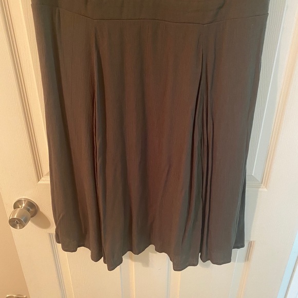 Olive/Army green summer dress. Torrid size 1x - Picture 3 of 5